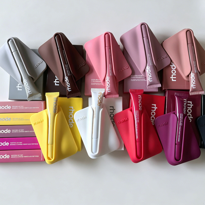 Phone Cases Europe - ลิปกลอสแบรนด์เมคอัพ รุ่นลิมิเต็ดอิดิชั่น สีเทา ราสเบอร์รี่ ดำ สีหวานพี